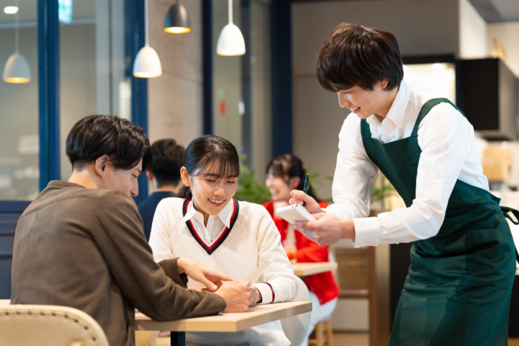 飲食店スタッフ